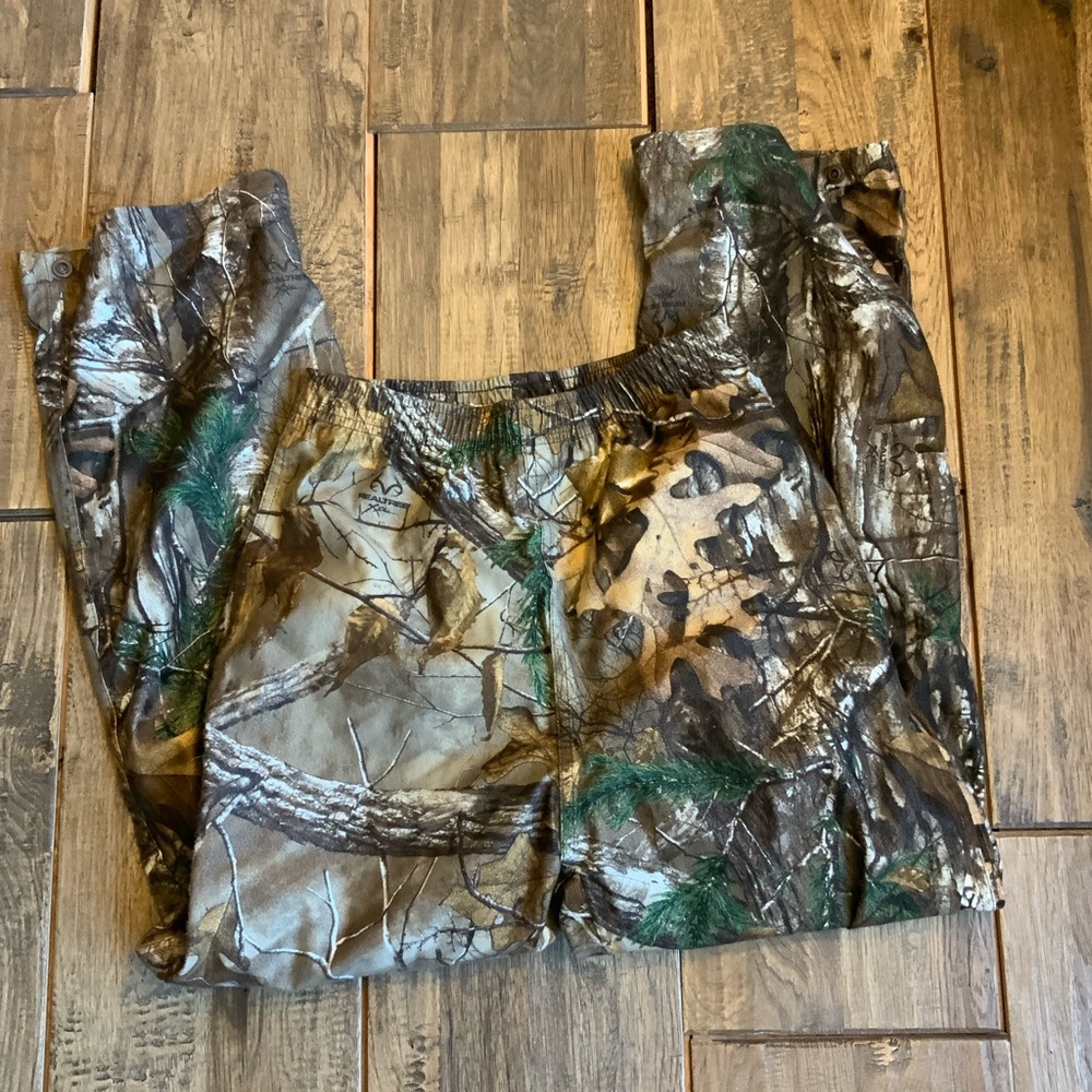 Gamehide youth hunting pants. Size youth XL